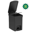 Lixeira de Pedal Plástico Trium 12 Litros Preto Cinza Martiplast